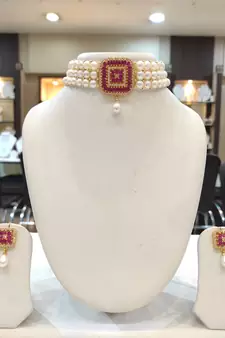 White pearl chokers