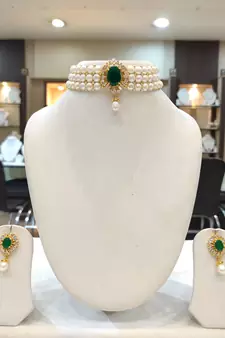White pearl chokers