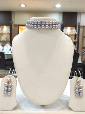 White pearl chokers 1