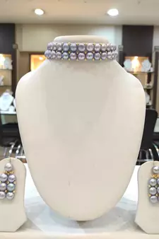 White pearl chokers