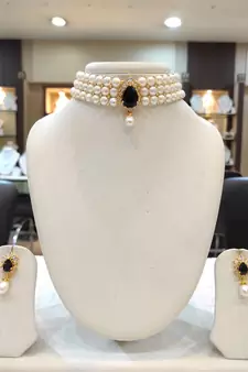 White pearl chokers