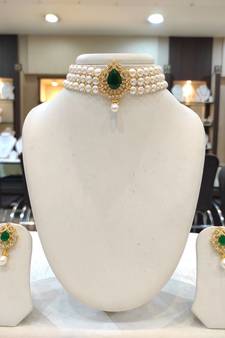 White pearl chokers