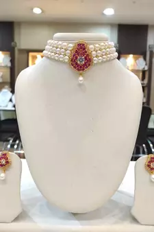 White pearl chokers