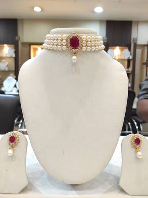 White pearl chokers 1