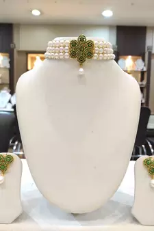 White pearl chokers