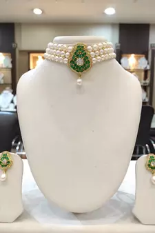 White pearl chokers