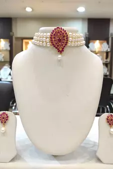 White pearl chokers