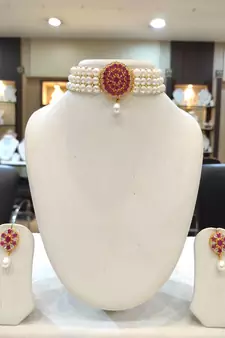 White pearl chokers
