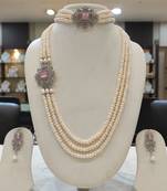 White pearl necklaces