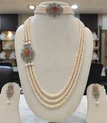 White pearl necklaces