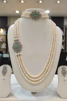 White pearl necklaces