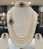 White pearl necklaces