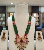 Multicolor necklaces