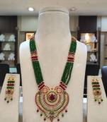 Multicolor necklaces