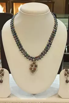 Black pearl necklaces