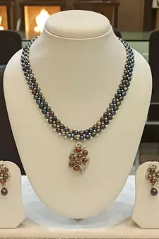 Black pearl necklaces
