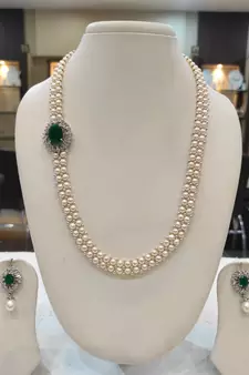 White pearl necklaces
