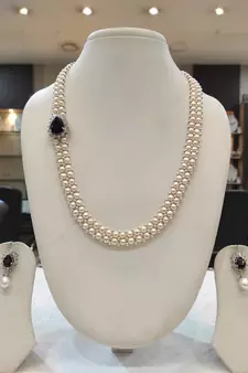 White pearl necklaces