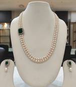 White pearl necklaces