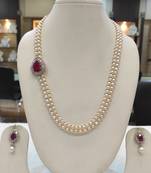 White pearl necklaces