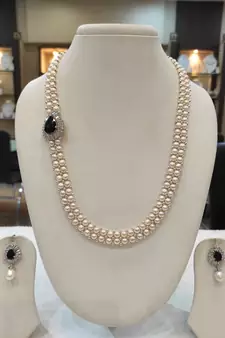 White pearl necklaces