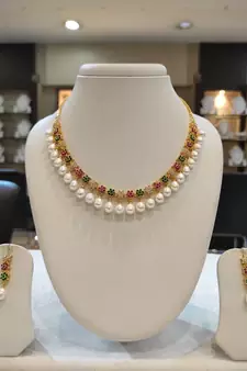 White pearl necklaces