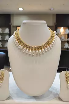 White pearl necklaces