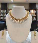 White pearl necklaces