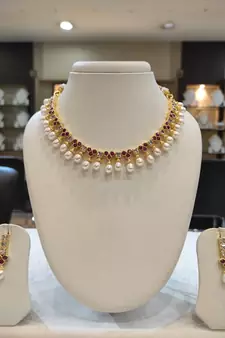 White pearl necklaces