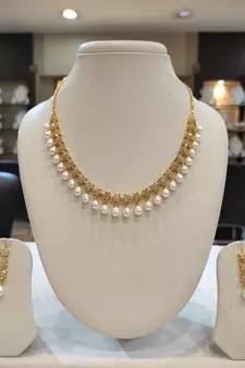White pearl necklaces