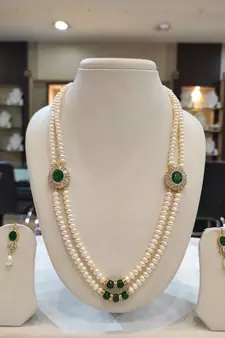 White pearl necklaces