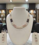 Multicolor pearl necklaces
