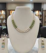 Multicolor pearl necklaces