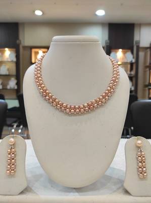 Pink pearl necklaces 1