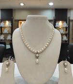 White pearl necklaces