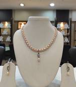 Pink pearl necklaces