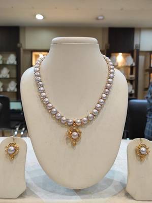 Grey pearl necklaces 1