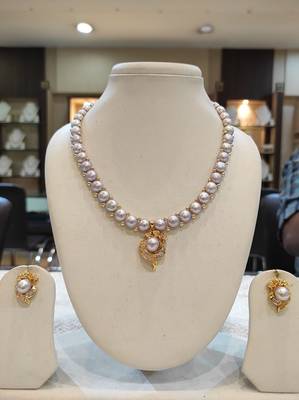 Grey pearl necklaces 1