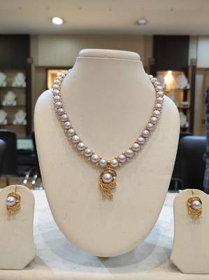Grey pearl necklaces 1