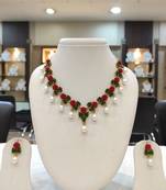 Multicolor pearl necklaces