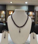 Black pearl necklaces