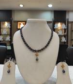Black pearl necklaces