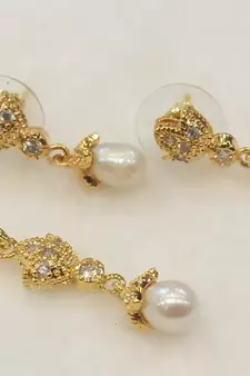 White pearl pendants