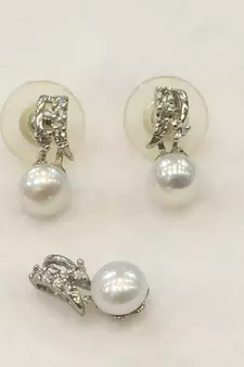 White pearl pendants