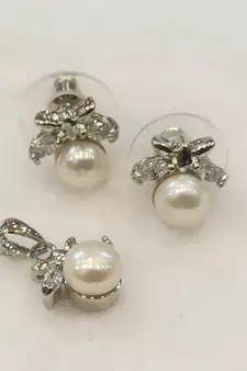 White pearl pendants