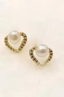 White pearl earrings