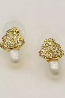 White pearl earrings