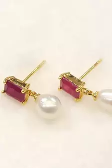 Pink pearl earrings