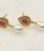 Pink pearl earrings