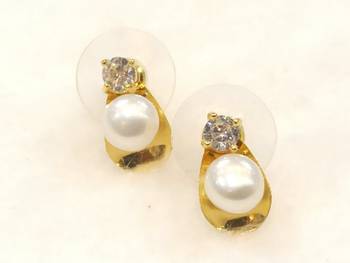 White pearl earrings 1